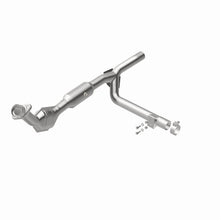 Load image into Gallery viewer, MagnaFlow 01-03 Ford F150 XL/XLT V6 4.2L OEM Grade / EPA Compliant Direct-Fit Catalytic Converter