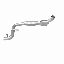Load image into Gallery viewer, MagnaFlow Direct Fit Catalytic Converter 01 Ford Lightning 5.4L