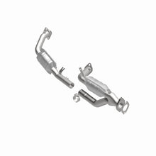 Load image into Gallery viewer, MagnaFlow Direct Fit Catalytic Converter 96-99 Ford Taurus3.0L 50S