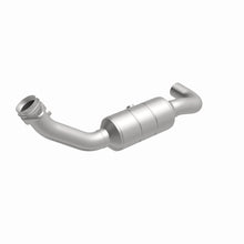 Load image into Gallery viewer, MagnaFlow Direct Fit Catalytic Converter F-150 04-06 8 4.6L OEM