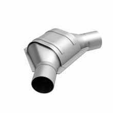 Load image into Gallery viewer, MagnaFlow Universal Catalytic Converter 2.50 Angled In / Out OEM