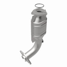 Load image into Gallery viewer, MagnaFlow Direct Fit Catalytic Converter 2000 Chevy Tracker 1.6L