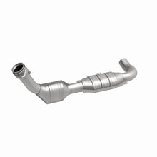 Load image into Gallery viewer, MagnaFlow Direct Fit Catalytic Converter 99 F150 4.6L V8 D/S 2WD