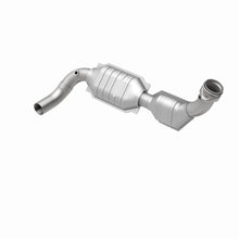 Load image into Gallery viewer, MagnaFlow Direct Fit Catalytic Converter 01 Ford Trucks 5.4L