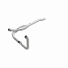 Load image into Gallery viewer, MagnaFlow Direct Fit Catalytic Converter 02-03 Dodge Ram 1500 Pickup 4.7L 4WD