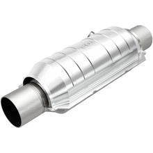 Load image into Gallery viewer, MagnaFlow Universal Catalytic Converter 2.25 HM Angled O2