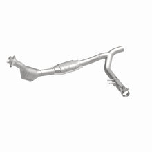 Load image into Gallery viewer, MagnaFlow Direct Fit Catalytic Converter 99 F-150 5.4L V8 P/S 2WD