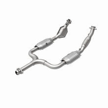 Load image into Gallery viewer, MagnaFlow Direct Fit Catalytic Converter 99-01 Ford Mustang 3.8L
