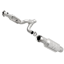 Load image into Gallery viewer, MagnaFlow Direct Fit Catalytic Converter 09-13 Dodge Ram 1500 Pickup 4.7L