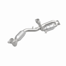 Load image into Gallery viewer, MagnaFlow Direct Fit Catalytic Converter 96-99 Ford Taurus3.0L 50S
