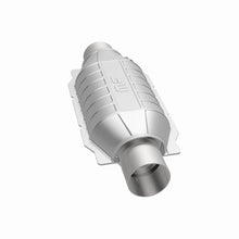 Load image into Gallery viewer, MagnaFlow Universal Catalytic Converter 2 Single O2 Boss