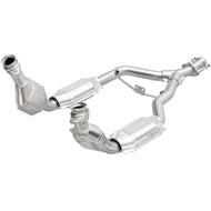 MagnaFlow Direct Fit Catalytic Converter 96-98 Ford Mustang 3.8L