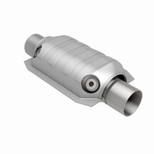 Load image into Gallery viewer, MagnaFlow Universal Catalytic Converter 2.5 W/Dual O2 Boss
