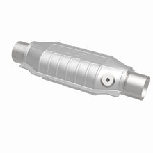 Load image into Gallery viewer, MagnaFlow Universal Catalytic Converter 2 Single O2 Boss