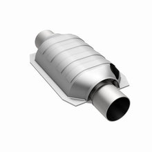 Load image into Gallery viewer, MagnaFlow Universal Catalytic Converter 2.5 W/Dual O2 Boss