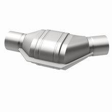 Load image into Gallery viewer, MagnaFlow Universal Catalytic Converter 2.50inch Angled Inlet OBDII
