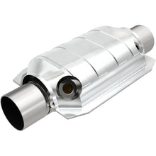 Load image into Gallery viewer, MagnaFlow Universal Catalytic Converter 2.5 W/Dual O2 Boss