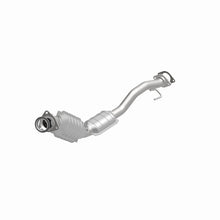 Load image into Gallery viewer, MagnaFlow Direct Fit Catalytic Converter 08 Trailb/Envoy 4.2L