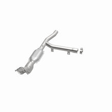 Load image into Gallery viewer, MagnaFlow Direct Fit Catalytic Converter 97-98 Ford Trucks 4.2L