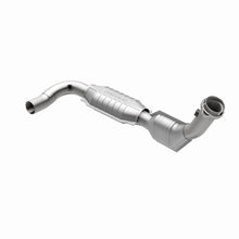 Load image into Gallery viewer, MagnaFlow Direct Fit Catalytic Converter 97 Ford F-150 5.4L (California)