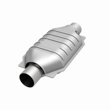 Load image into Gallery viewer, MagnaFlow Universal Catalytic Converter 3 Single O2 Boss