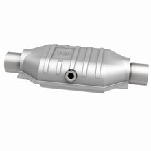 Load image into Gallery viewer, MagnaFlow Universal Catalytic Converter 2.5 Midbed O2 CA OBDII Ul