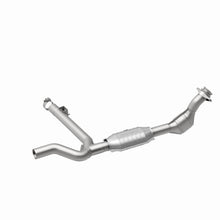 Load image into Gallery viewer, MagnaFlow Direct Fit Catalytic Converter 99-00 F-150 4.2L V6 2WD P/