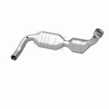 Load image into Gallery viewer, MagnaFlow Direct Fit Catalytic Converter 01 Ford Trucks 5.4L