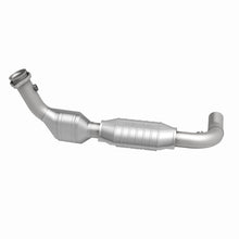 Load image into Gallery viewer, MagnaFlow Direct Fit Catalytic Converter 97 Ford F-150 5.4L (California)