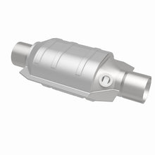 Load image into Gallery viewer, MagnaFlow Universal Catalytic Converter 2 W/Single O2 Boss
