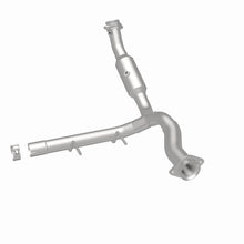 Load image into Gallery viewer, MagnaFlow Right Side Direct Fit Catalytic Converter 15-17 Ford F-150 5.0L