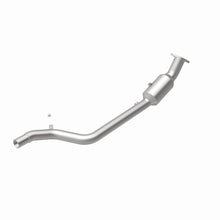 Load image into Gallery viewer, MagnaFlow DF Catalytic Conv 05-07 Chrysler 300 P/S / 06-07 Dodge Charger P/S / 05-07 Magnum P/S