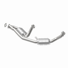 Load image into Gallery viewer, MagnaFlow Direct Fit Catalytic Converter Taurus/Sable/Continental 8