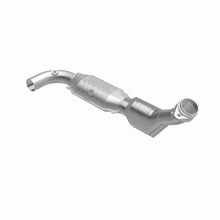 Load image into Gallery viewer, MagnaFlow Direct Fit Catalytic Converter F150 Truck 97-98 V8 4.6L 2W