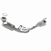 Load image into Gallery viewer, MagnaFlow Direct Fit Catalytic Converter 00-03 Ford Taurus 3.0L