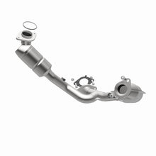 Load image into Gallery viewer, MagnaFlow Direct Fit Catalytic Converter 00-03 Ford Taurus 3.0 Front