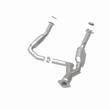 Load image into Gallery viewer, MagnaFlow Direct Fit Catalytic Converter 06-09 TB/Envoy 5.3/6.0 OEM
