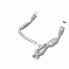Load image into Gallery viewer, MagnaFlow DF Cat Conv Chevy/GMC Avalanche/Sierra/Silverado/Suburban/Yukon XL 1500 / Tahoe/Yukon 5.3L