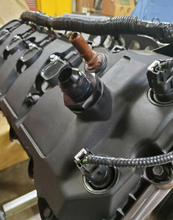 Load image into Gallery viewer, Redhorse Performance -12 AN male Valve Cover Oil Cap, aluminum, black
