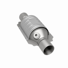 Load image into Gallery viewer, MagnaFlow Universal Catalytic Converter 2 Dual O2 Boss