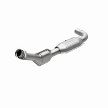 Load image into Gallery viewer, MagnaFlow Direct Fit Catalytic Converter 99-00 Ford F-150 4.2L 2WD D/S