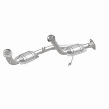 Load image into Gallery viewer, MagnaFlow Direct Fit Catalytic Converter 96-99 Taurus Code U AXOD 49