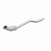 Load image into Gallery viewer, MagnaFlow DF Catalytic Conv 05-07 Chrysler 300 P/S / 06-07 Dodge Charger P/S / 05-07 Magnum P/S