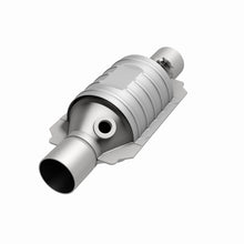 Load image into Gallery viewer, MagnaFlow Universal Catalytic Converter 2 Dual O2 Boss