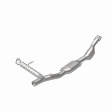 Load image into Gallery viewer, MagnaFlow Direct Fit Catalytic Converter 99 F-150 5.4L V8 P/S 2WD