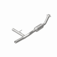 Load image into Gallery viewer, MagnaFlow Direct Fit Catalytic Converter F-150 04-06 8 4.6L