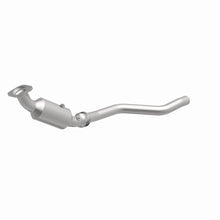 Load image into Gallery viewer, MagnaFlow DF Cat Conv 05-09 Chrysler 300/Dodge 06-09 Charger/05-07 Magnum 5.7L P/S *NOT CALIFORNIA*