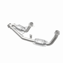 Load image into Gallery viewer, MagnaFlow Direct Fit Catalytic Converter 96-99 Ford Taurus3.0L 50S