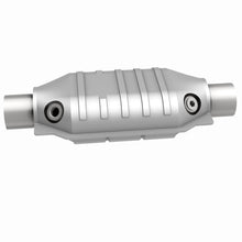 Load image into Gallery viewer, MagnaFlow Universal Catalytic Converter 2 Dual O2 Boss