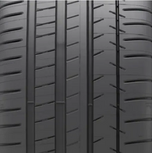 Load image into Gallery viewer, Michelin PILOT SUPER SPORT ZP - SIZE: P285/35ZR19